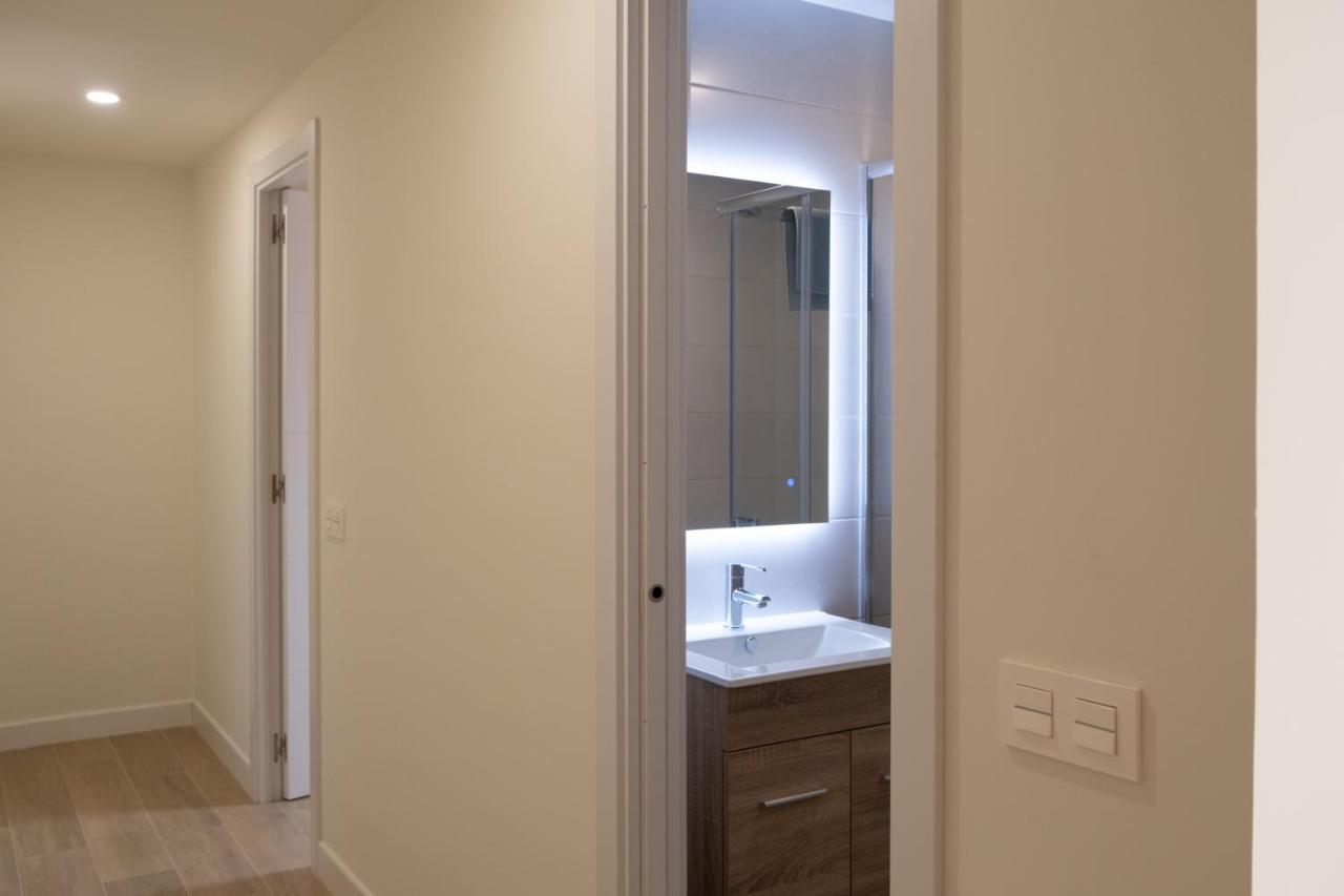 Victoria'S Home Modern And Cosy 2 Bedroom Apartment Malaga Luaran gambar
