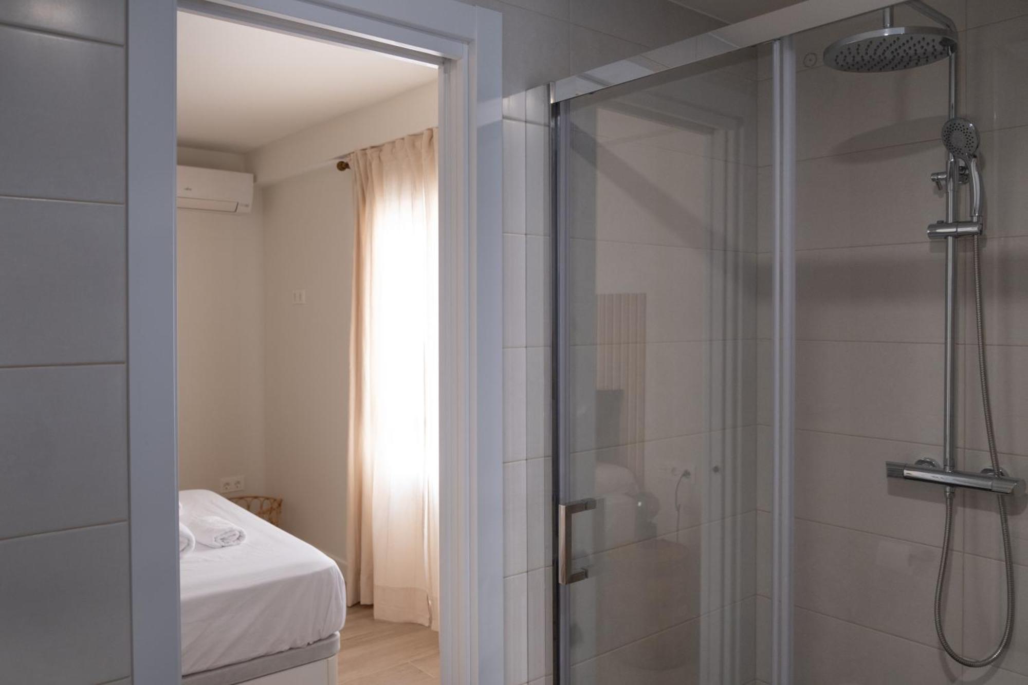 Victoria'S Home Modern And Cosy 2 Bedroom Apartment Malaga Luaran gambar